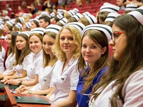 Dyplomatorium absolwentów kierunku pielęgniarstwo